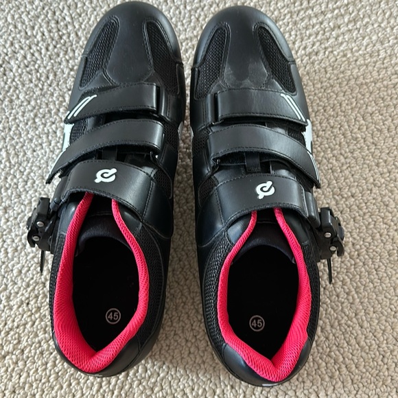 Men's peloton shoes size 45 (size 11.5 maybe) - Picture 1 of 2